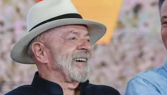 Lula defende regulamentação das redes sociais após caso de bullying virtual