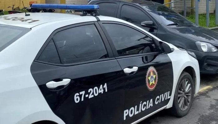 Mãe é procurada após filha ser internada com intestino perfurado no RJ