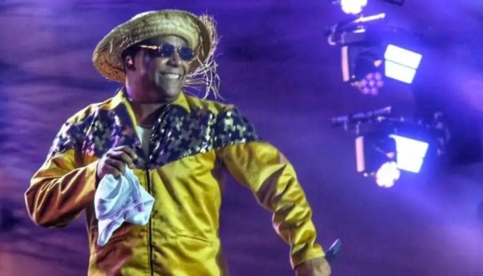 Márcio Victor celebra samba junino no Arrastão do MV em Salvador