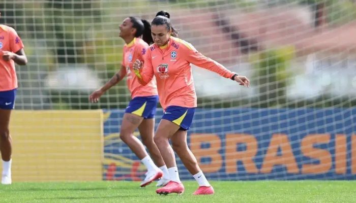 Marta fala sobre desejo de ser mãe e futuro incerto na Seleção