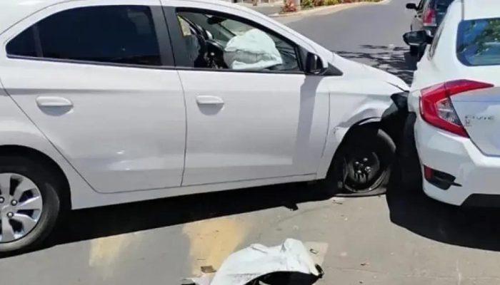 Motorista de aplicativo recusa bafômetro após colidir com carro em Guanambi