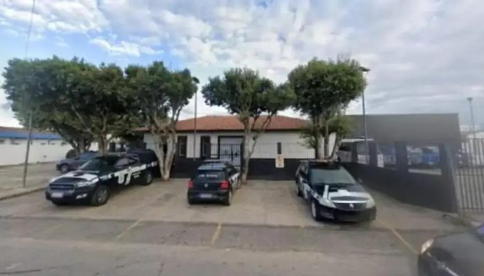 Mulher ateia fogo em jovem em Teixeira de Freitas, Bahia