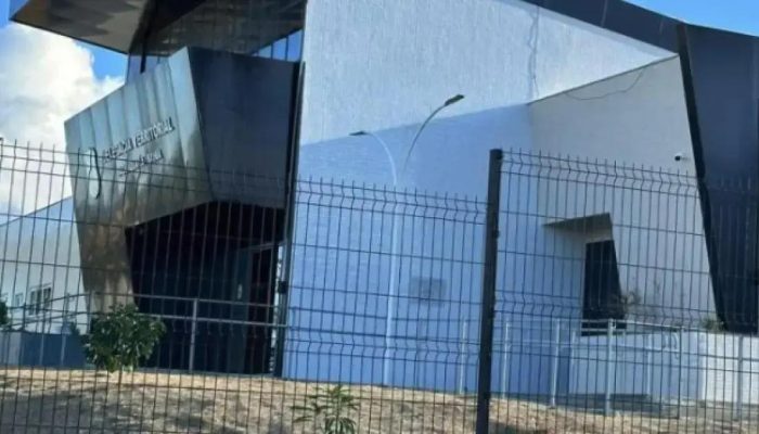 Mulher é detida por manter companheiro em cárcere privado em Jaguaquara