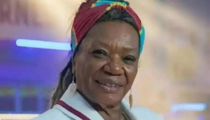 Neusa Borges faz apelo por apoio para lançar livros após 20 anos