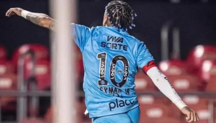 Neymar marca dois gols e quebra jejum de mais de um ano no Campeonato Brasileiro