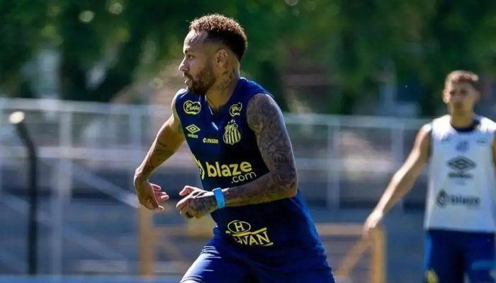 Neymar tem Covid-19 e fica fora da partida do Santos