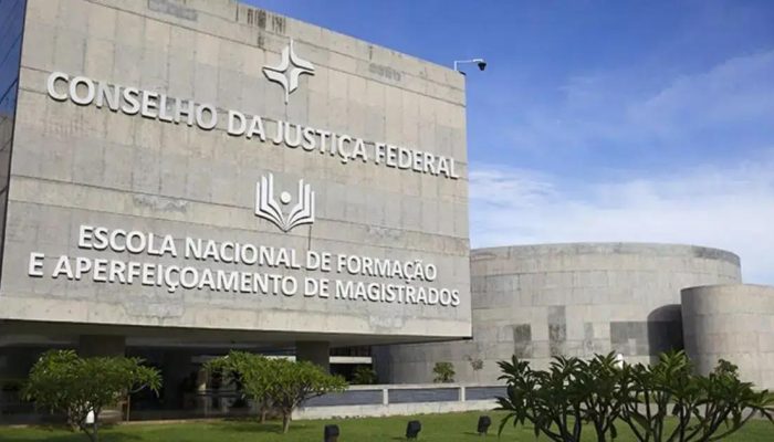 Nova resolução eleva folgas de juízes a 202 dias ao ano