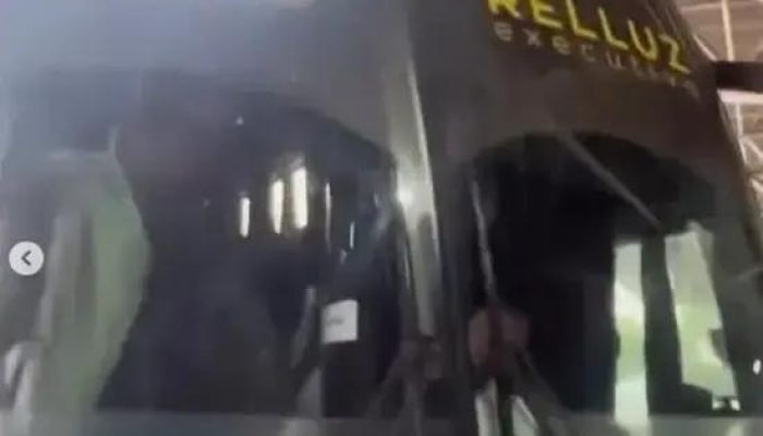 Ônibus da empresa Brasileiro sofre ataque durante desvio na Bahia