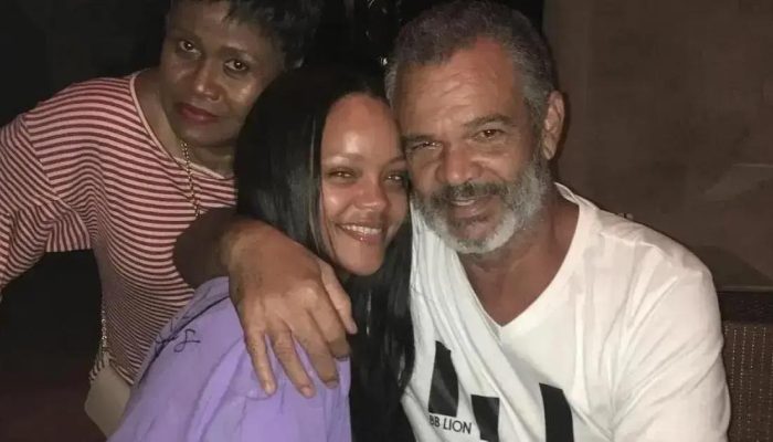 Pai de Rihanna, Ronald Fenty, falece aos 70 anos em Los Angeles