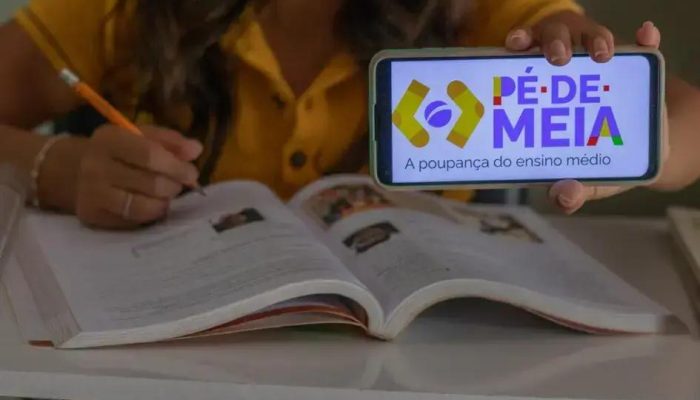 Pé-de-Meia: Benefício Educacional que Ajuda Jovens a Permanecer na Escola