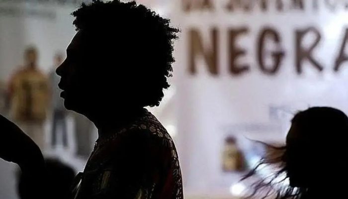 Pesquisa revela: 72% veem racismo no Brasil, mas 56% negam preconceito
