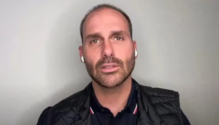 PGR solicita investigação sobre Eduardo Bolsonaro e depoimento de Jair