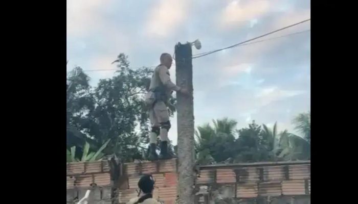 PM apreende central clandestina de videomonitoramento em Porto Seguro