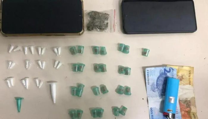 PM detém dois homens após apreensão de drogas em Cajazeiras