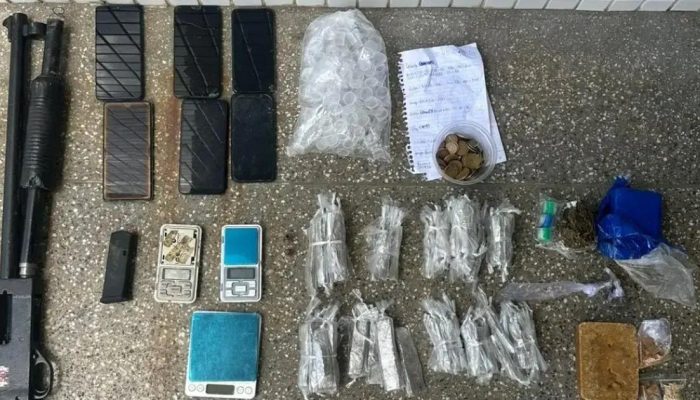 PM prende suspeitos de tráfico com armas e drogas no Uruguai, Salvador