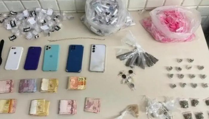 PM realiza ação em Pernambués e prende cinco suspeitos de tráfico de drogas