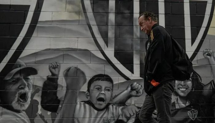 Polêmica do Atlético-MG: Campanha contra abuso infantil e o passado de Cuca