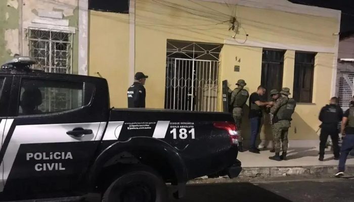 Polícia Civil realiza operação contra facção criminosa em 5 cidades baianas