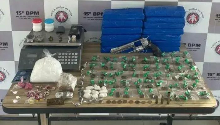 Polícia Militar apreende 14 kg de drogas em operação em Itabuna
