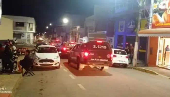 Polícia reforça segurança nas ruas de Itarantim durante festas juninas