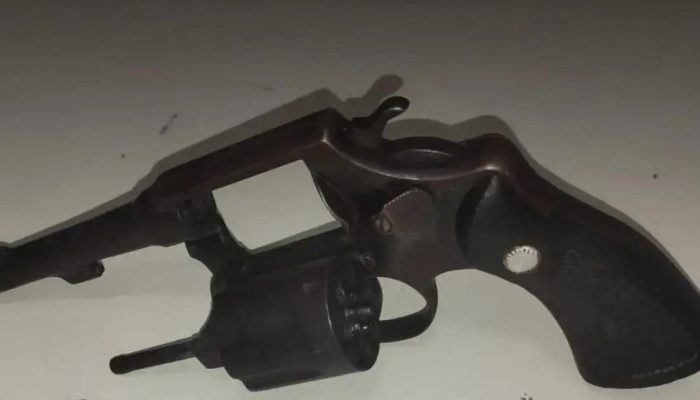 Policiais prendem homem armado após denúncias em Barreiras, BA