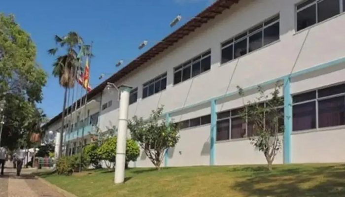 Prefeito de Brumado revoga decreto de calamidade pública e financeira