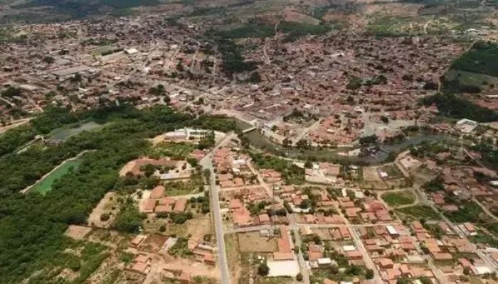 Prefeitura da Bahia fecha contratos milionários para compra de alimentos