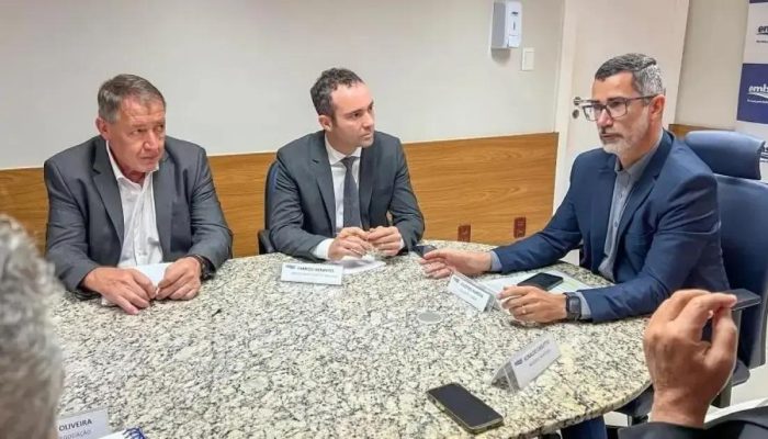 Prefeitura de Brumado e Embasa selam contrato para investimentos essenciais