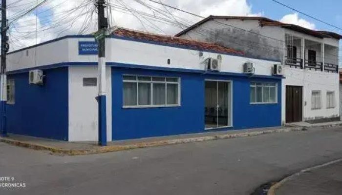 Prefeitura de Maiquinique responde sobre contrato de médico sobrinho da prefeita