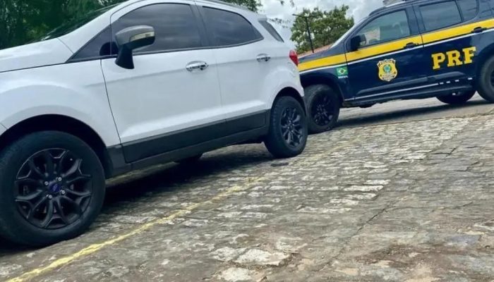 PRF recupera veículo de apropriação indébita durante fiscalização em Jequié