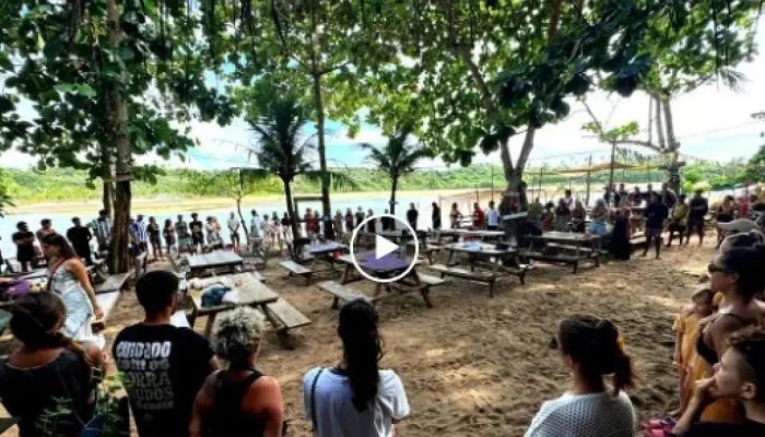Protesto em Caraíva pede justiça na morte de guia de turismo durante operação policial