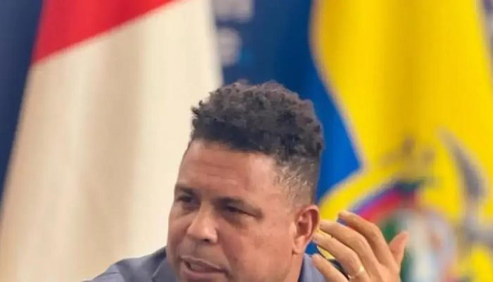 Protestos da torcida contra Ronaldo: De Deus a Diabo em Valladolid