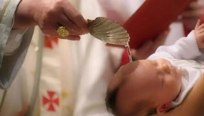 Queda nos Batismos Católicos em Salvador: Dados de 2013 a 2023