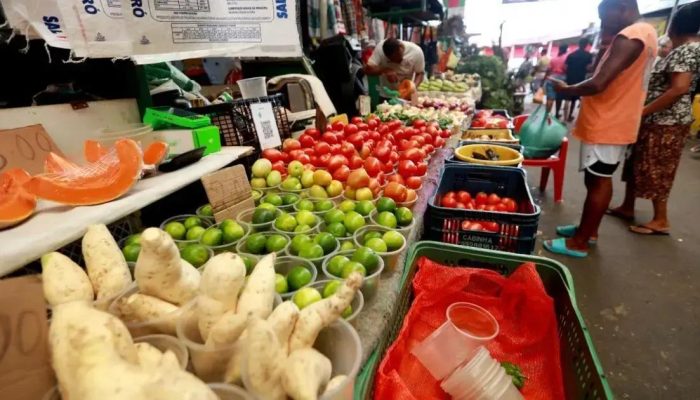 Queda nos preços da cesta básica em Salvador é destaque em abril de 2025