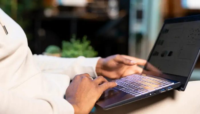 Receita de Goiás notifica 400 empresas do Simples para autorregularização