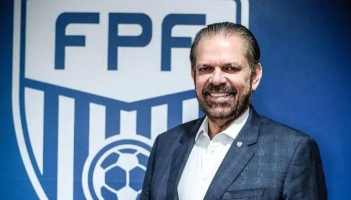 Reinaldo Carneiro Bastos anuncia candidatura à presidência da CBF
