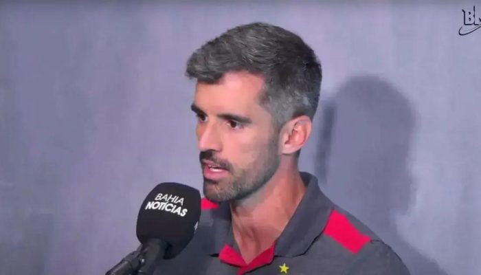 Ricardo Amadeu resgata memória de ídolos na base do Vitória