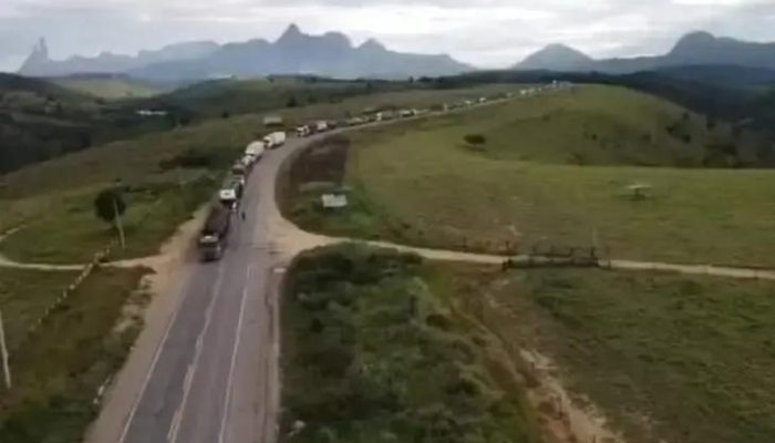 Rodovia é liberada após protesto indígena no sul da Bahia