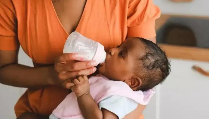 Saúde de crianças: interrupção da fórmula em Salvador gera preocupações