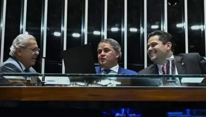 Senado aprova aumento de deputados na Câmara para 531