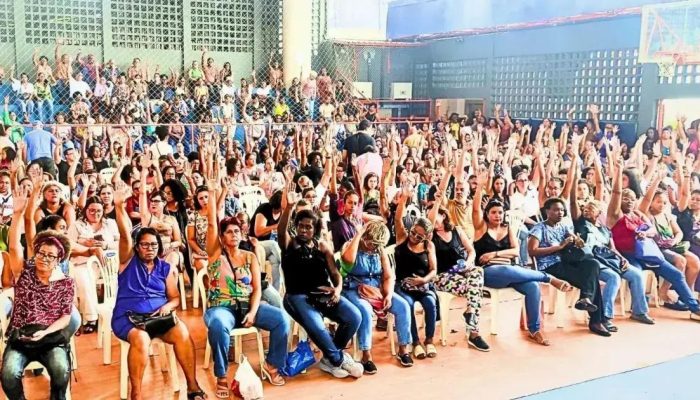 Servidores de Salvador suspendem greve por diálogo com a Prefeitura