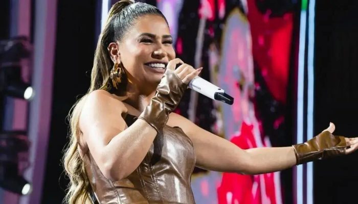 Simone Mendes conquista 1º lugar no Spotify Brasil com Saudade Proibida