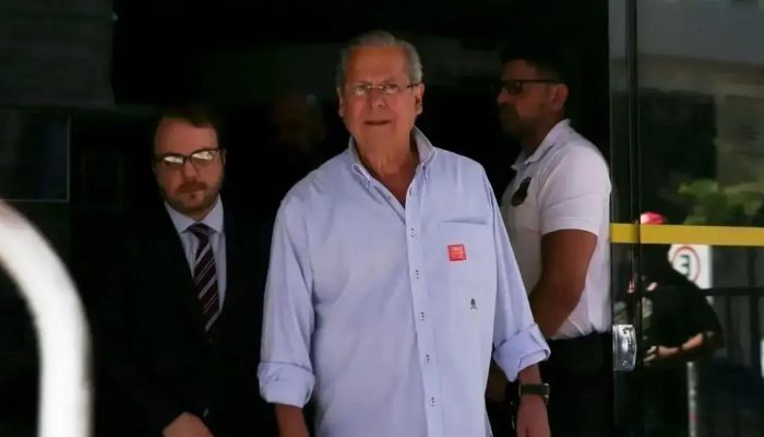 STJ encerra processo de improbidade contra José Dirceu no caso Mensalão