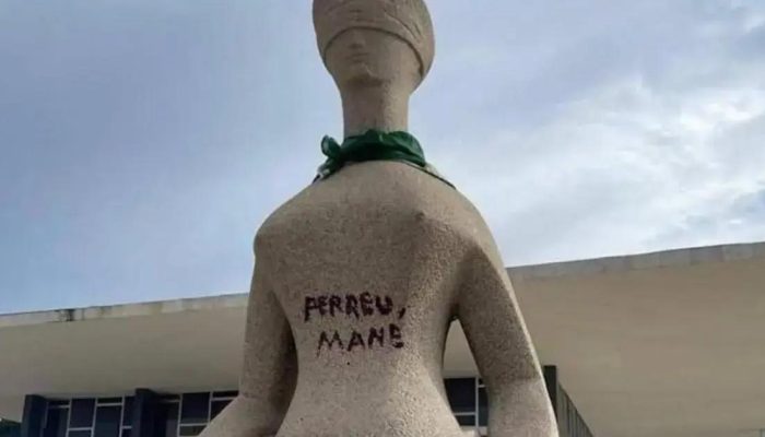 Supremo nega recurso de Débora do Batom em caso de ato golpista