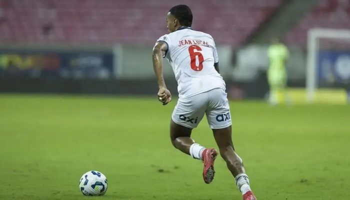 Suspensão de Jean Lucas revertida em multa; jogador está liberado para o próximo jogo