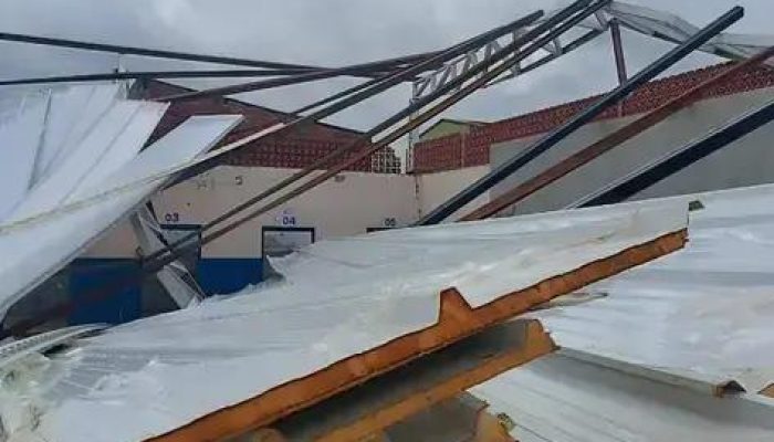 Teto do Mercado Municipal de Itarantim Desaba Sem Feridos