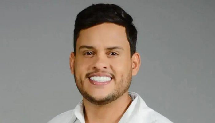 Thiago Aquino anuncia mais de 30 shows para os festejos juninos de 2025