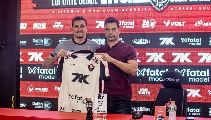 Thiago Couto destaca adaptação e duelo saudável no Vitória