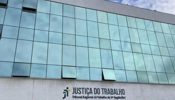 TRT-BA realiza audiência global para reclamantes do Esporte Clube Vitória