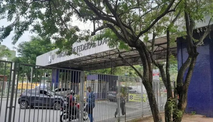 UFBA enfrenta queda no ranking internacional por falta de investimentos